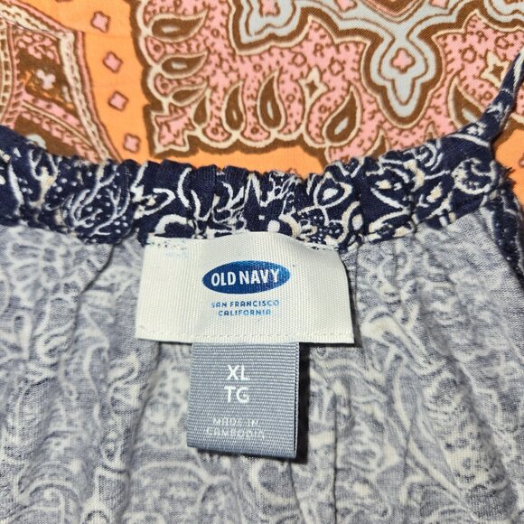 Old Navy Spagetti Strap tank - Picture 2 of 2